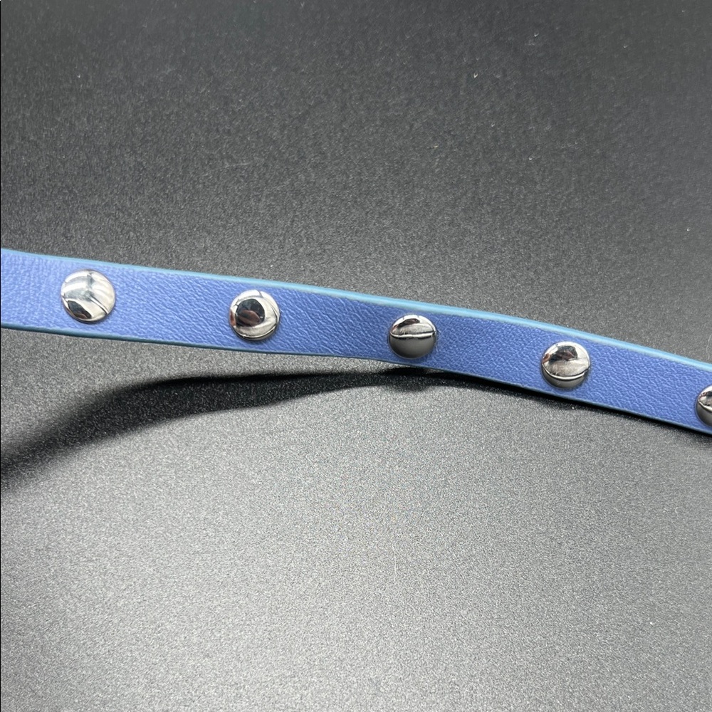 Tory Burch Double Wrap logo Stud Blue Leather Bracelet Silver Medallion NEW - Picture 9 of 9